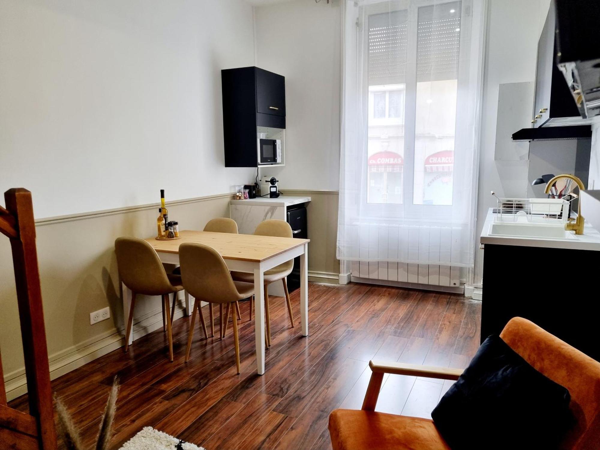 Meubles Du Chene Vert, Coeur De Jarnac Room photo